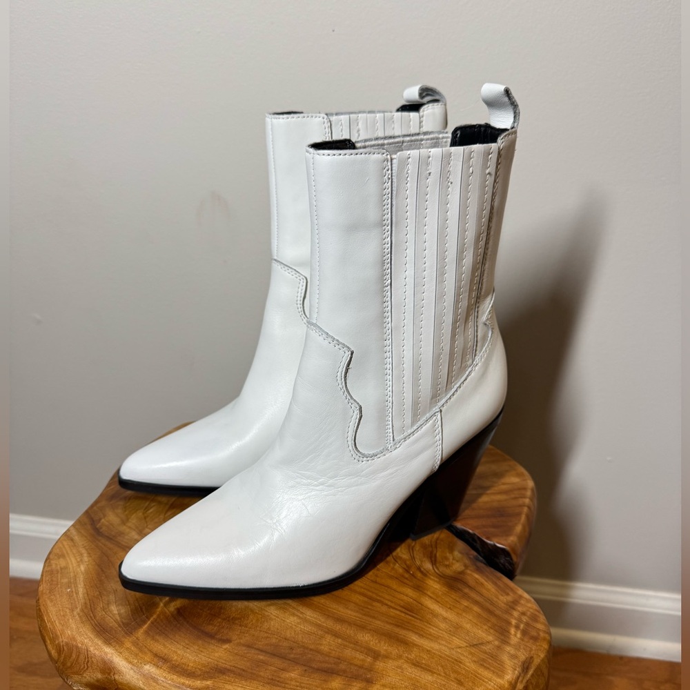 New ALDO White Women's Cowboy Western Ankle Boot with Block Heel Sz. 8 - Picture 3 of 13